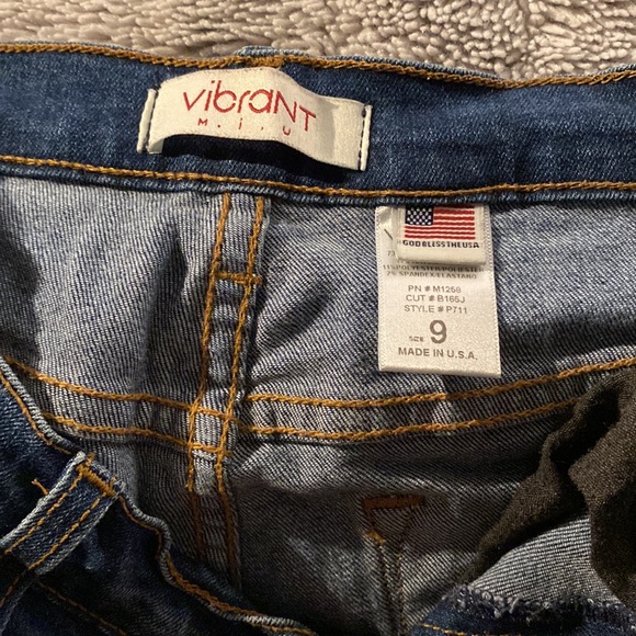 Skinny. High waisted. Ripped. - Picture 3 of 3